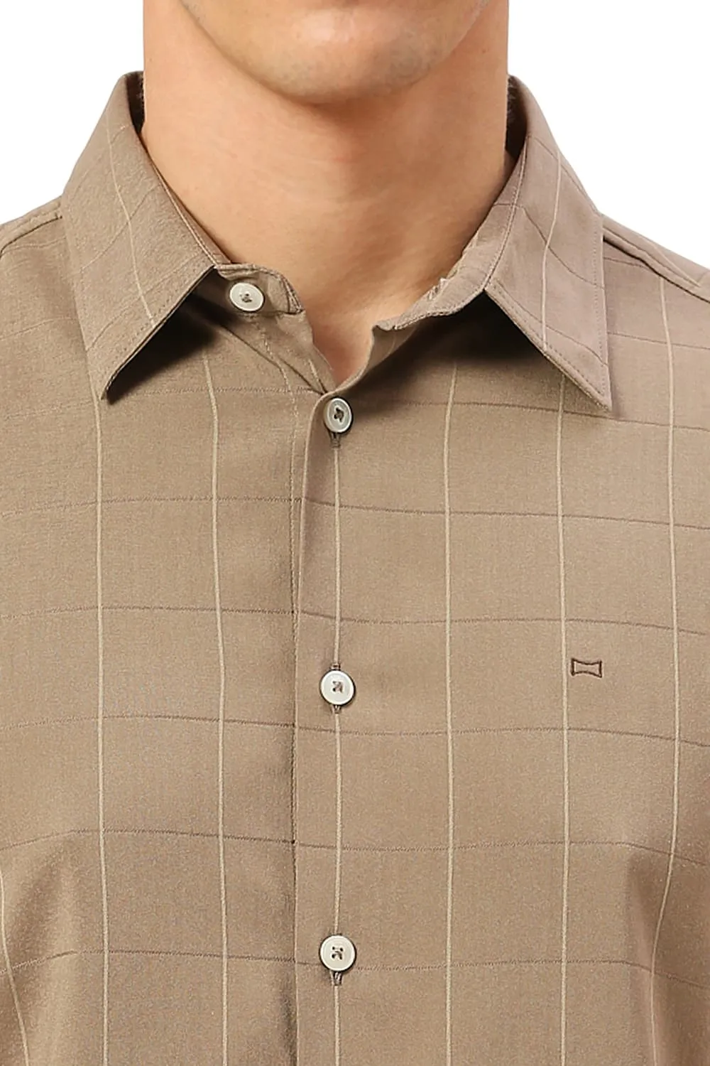 Slim Fit Viscose Polyester Stretch Dobby Checks Halfsleeves Shirt